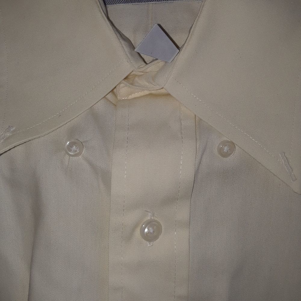 IZOD Men's Beige Dress Shirt, all cotton. - Picture 3 of 7